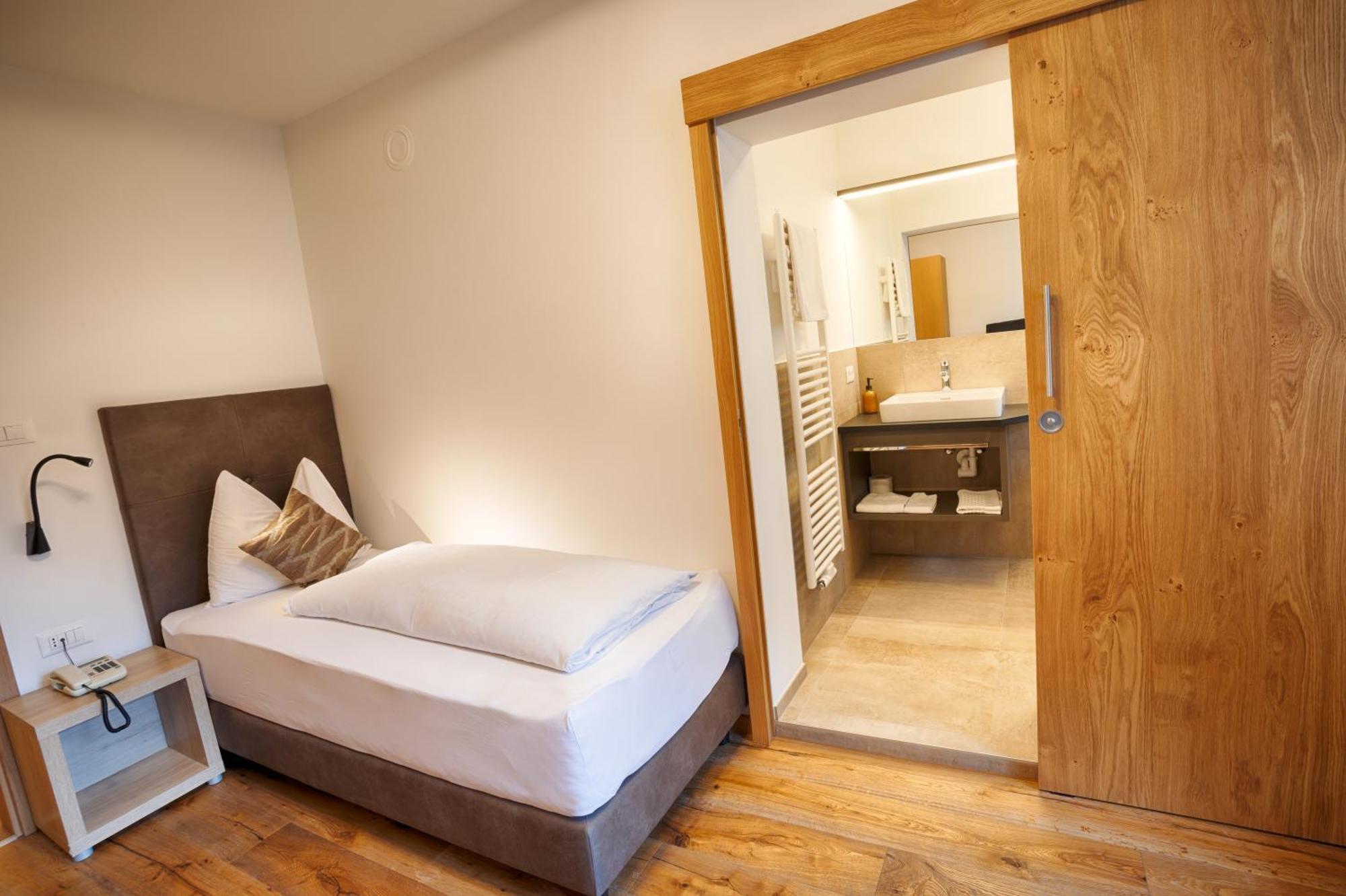Hotel Lamm ナトゥルノ エクステリア 写真