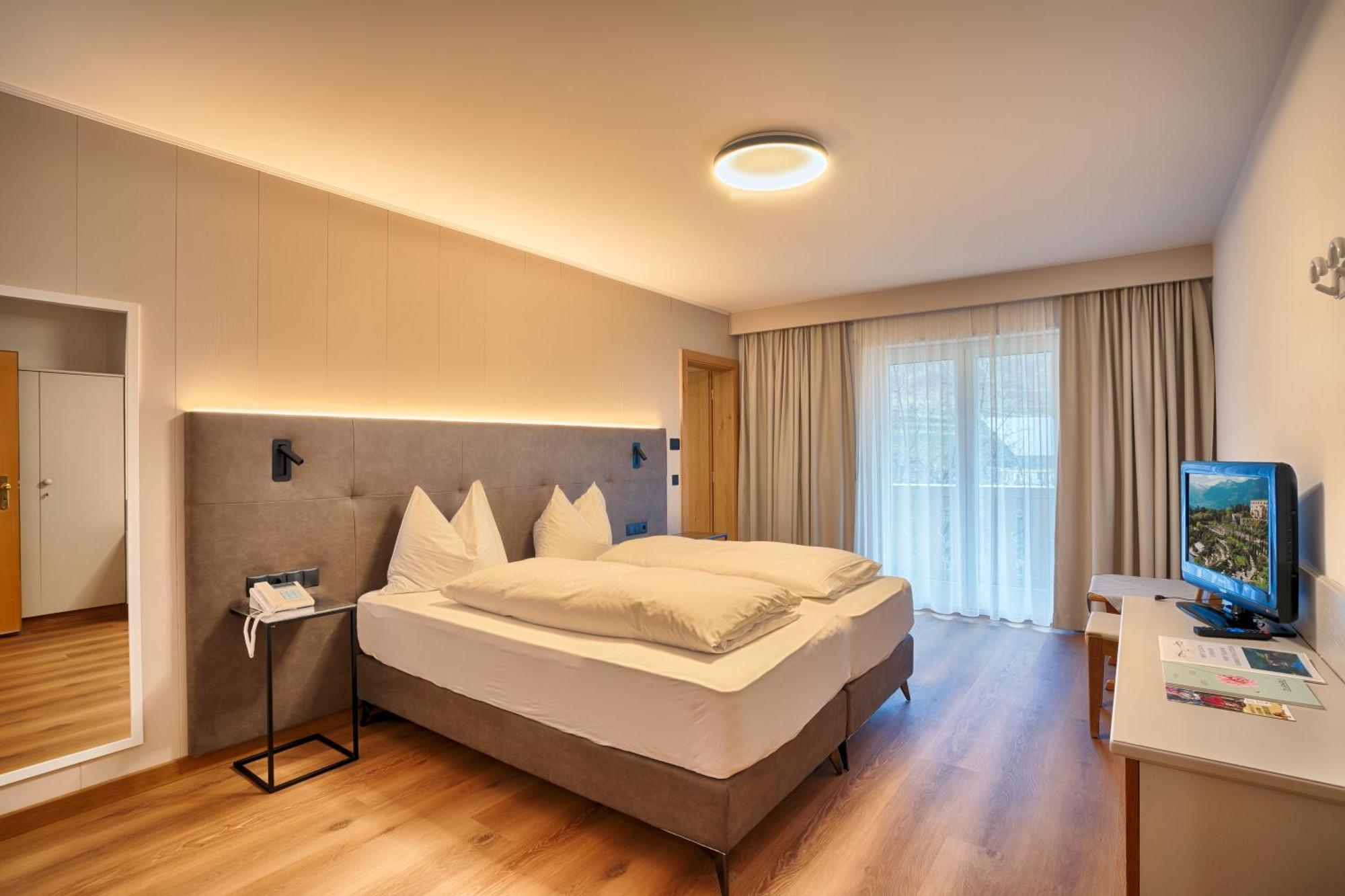 Hotel Lamm ナトゥルノ エクステリア 写真