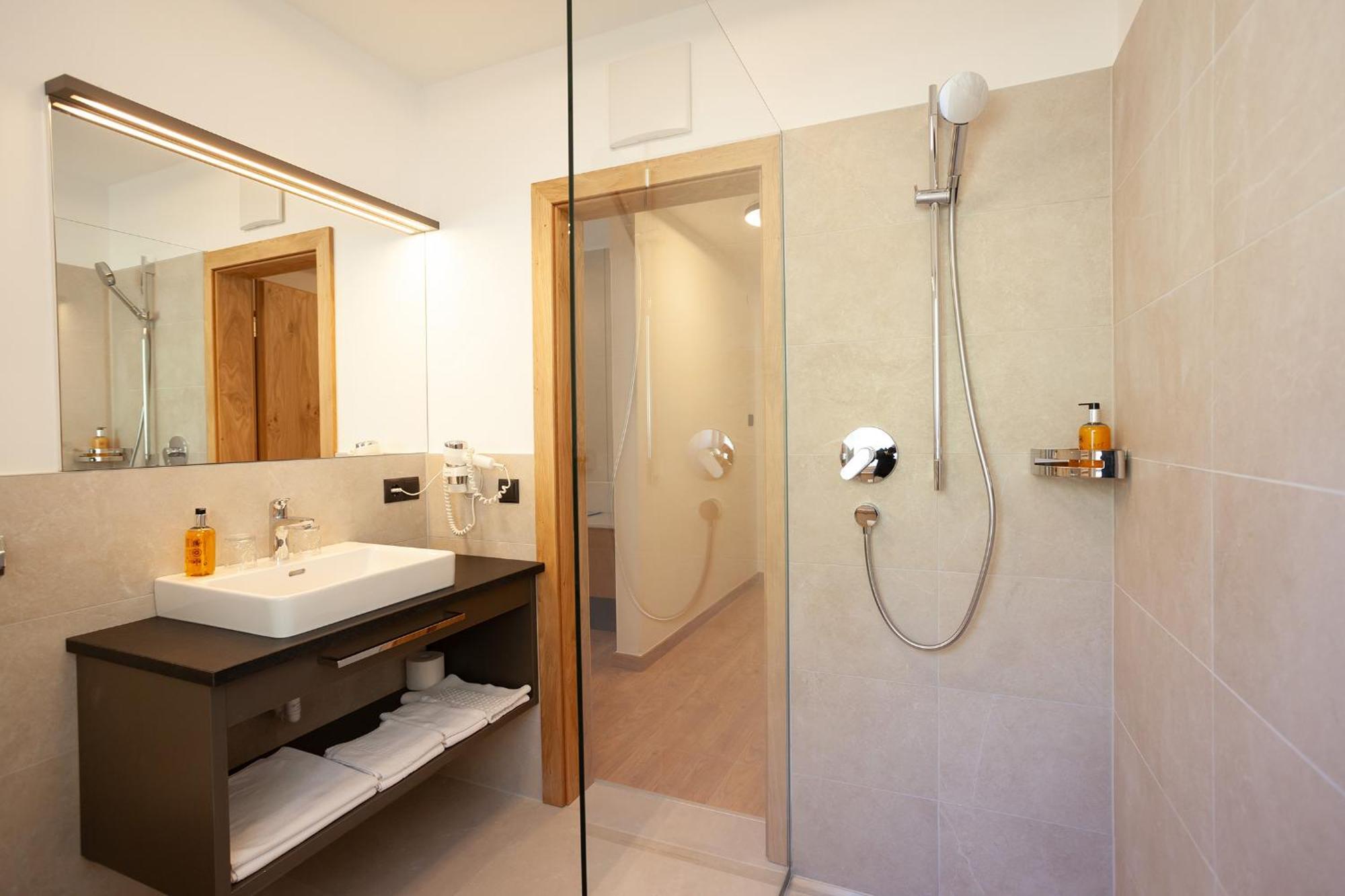 Hotel Lamm ナトゥルノ エクステリア 写真